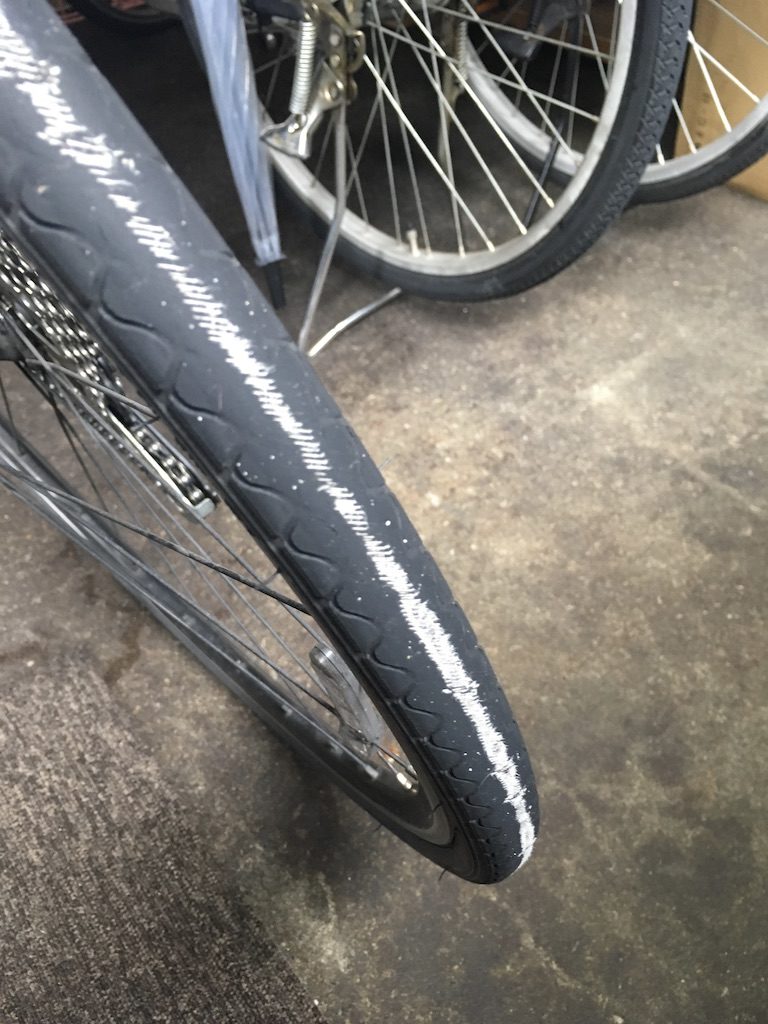 [自転車]クロスバイクのタイヤを28cから25cに交換してみた | 白露の堂